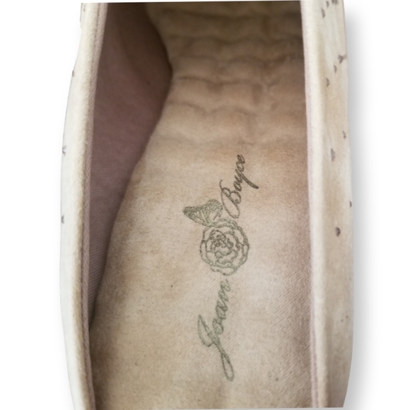 Joan Boyce Slip On Heeled Booties - Picture 6 of 9